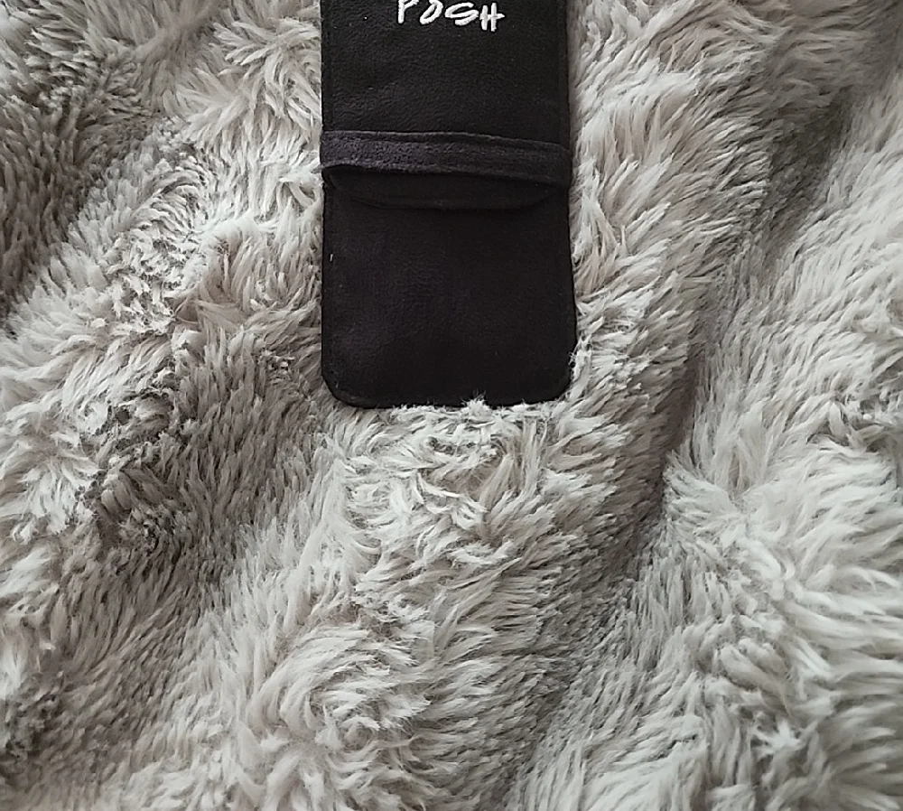 Posh Red Makeup Brush Set - Picture 5 of 5